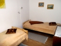 Zweites Schlafzimmer mit Einzelbetten